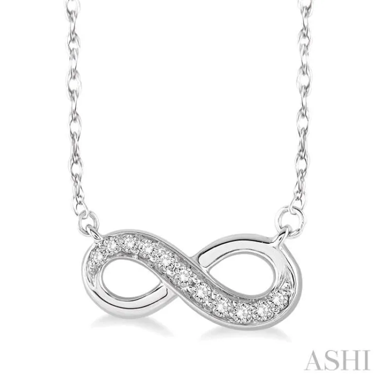 1/6 Ctw Round Cut Diamond Infinity Pendant in 10K White Gold with Chain