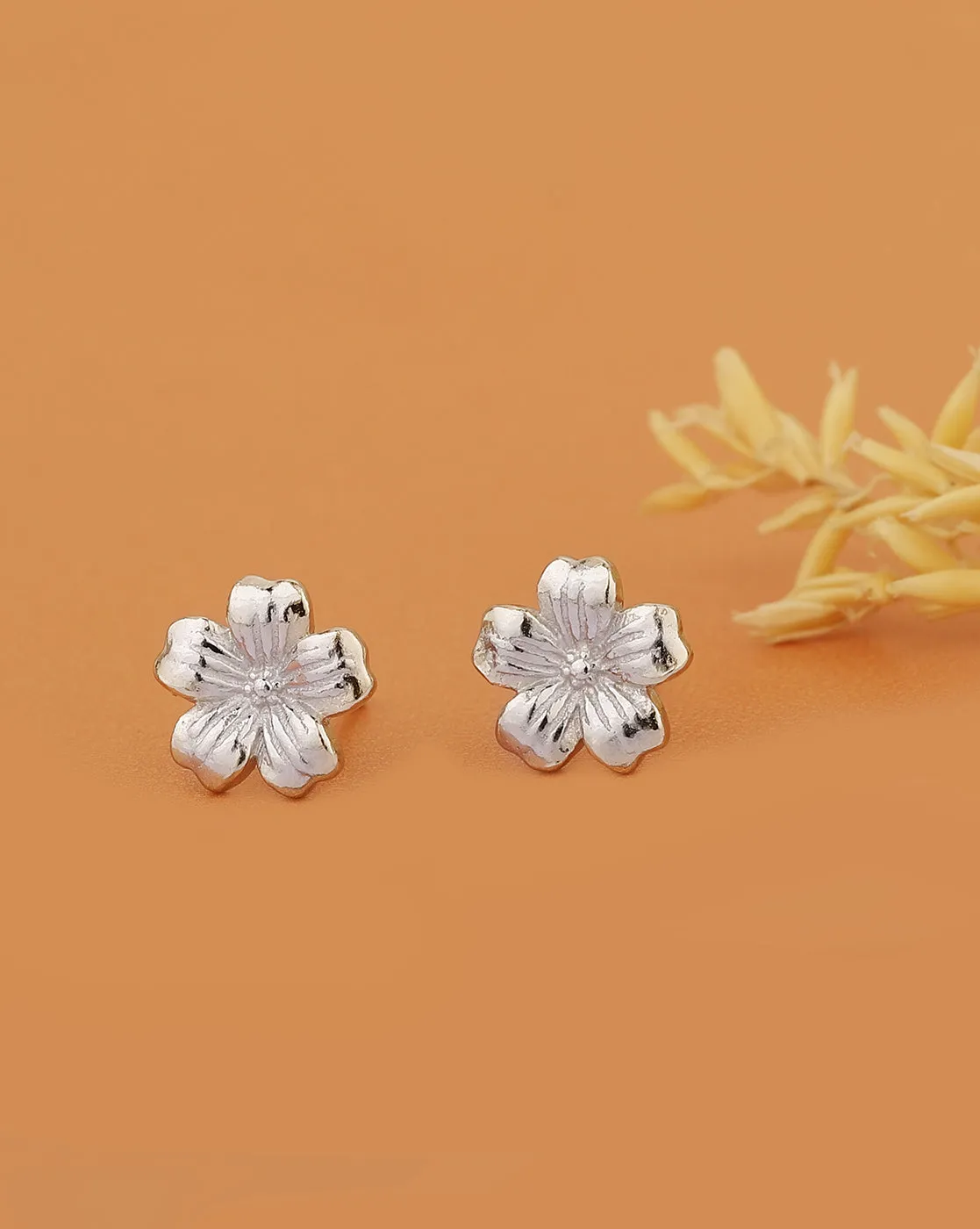 925 Sterling Silver Floral With Rhodium Plated Stud Earring