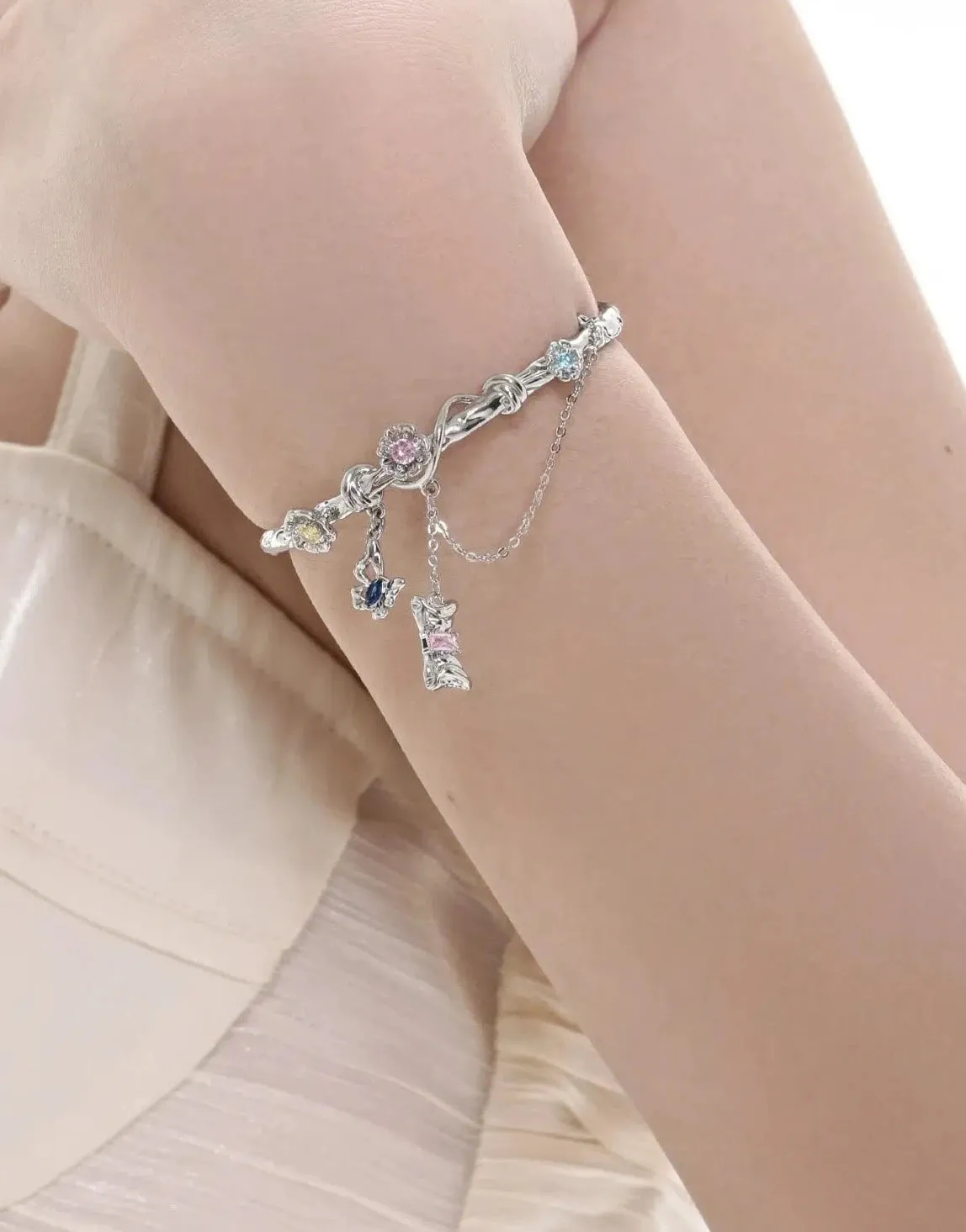 Bow Pendant Bracelet