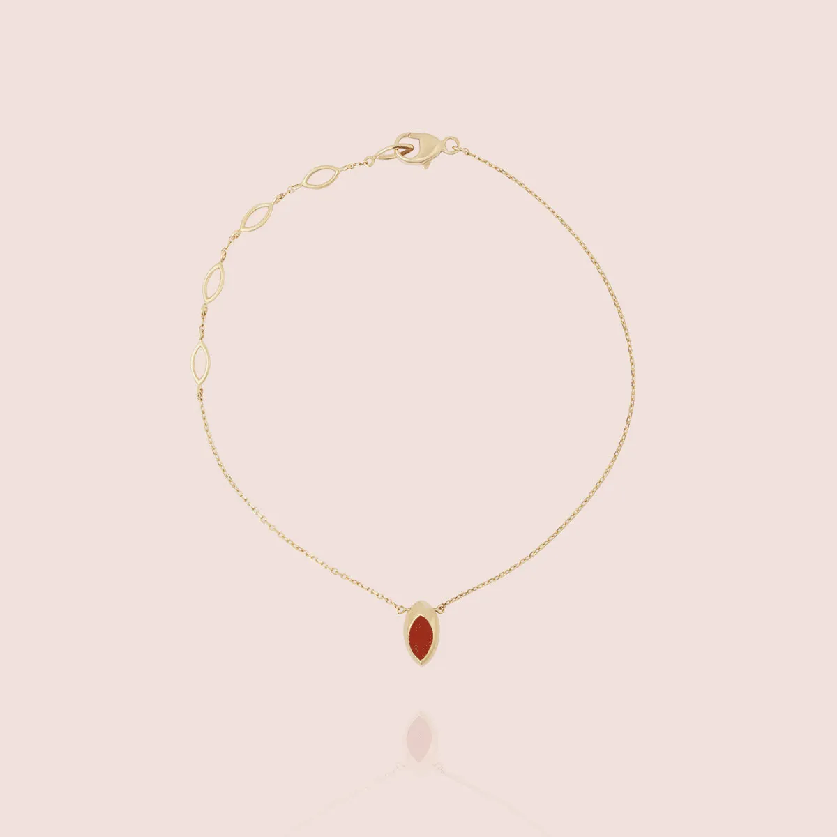 Carnelian Swinging Pendant Bracelet