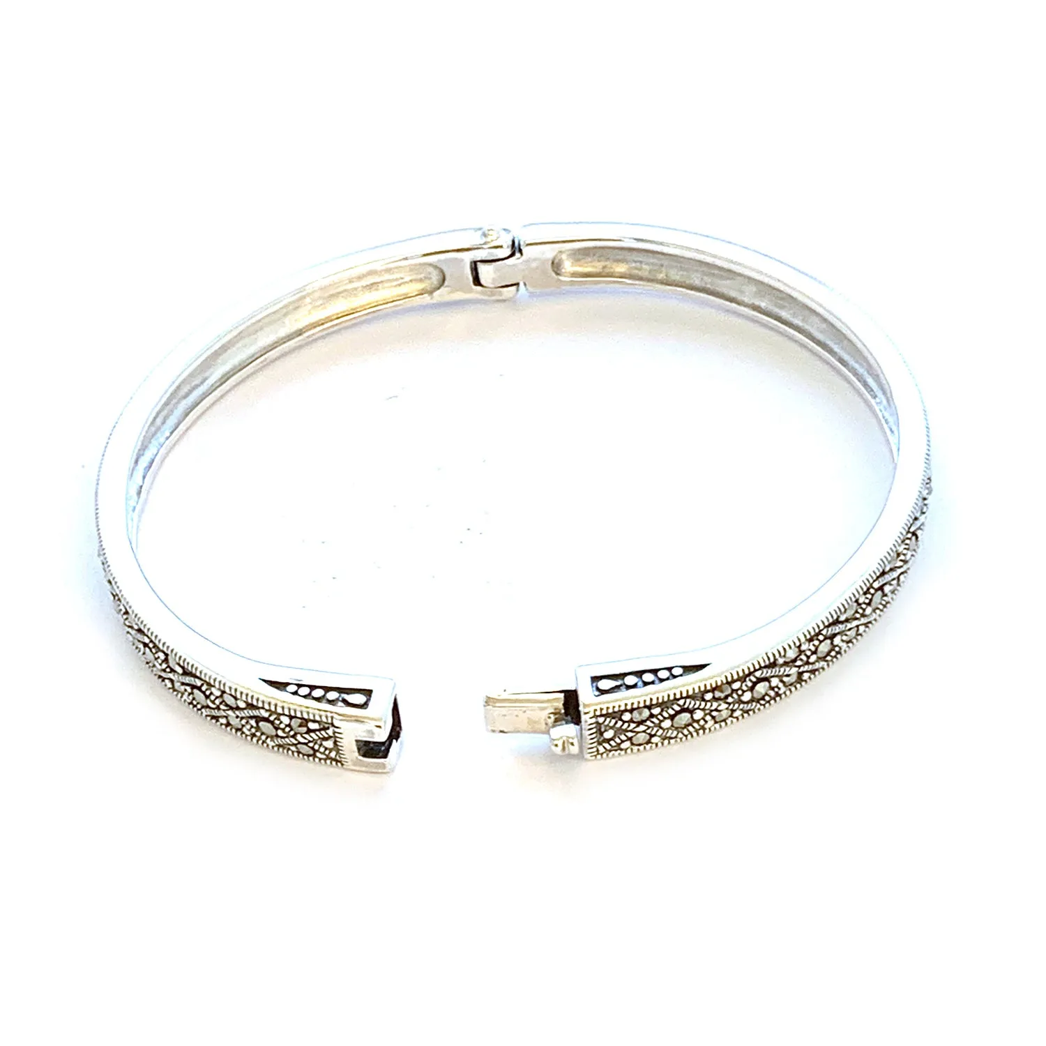 Cross pattern silver bangle with marcasite