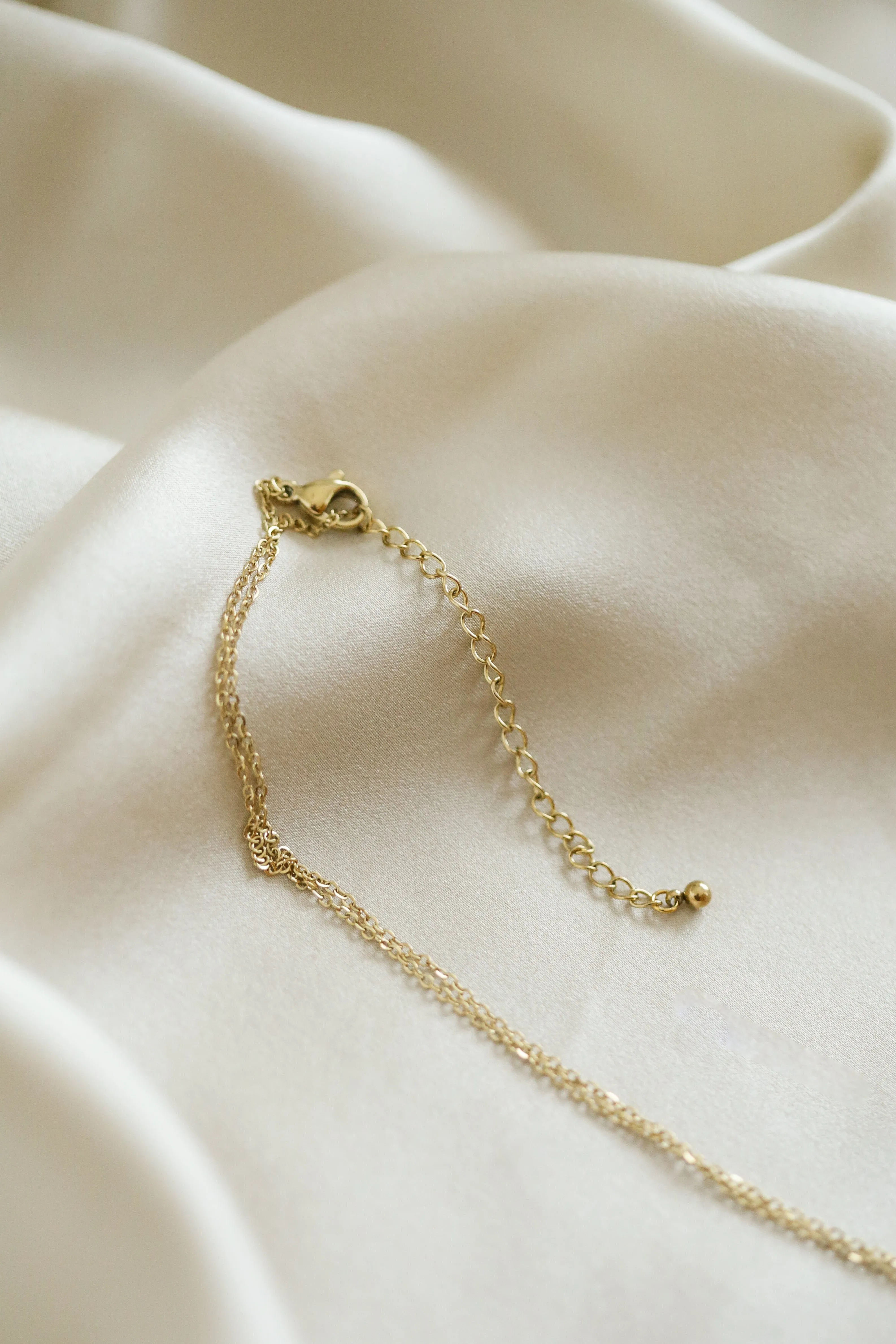 Dainty Clover Necklace