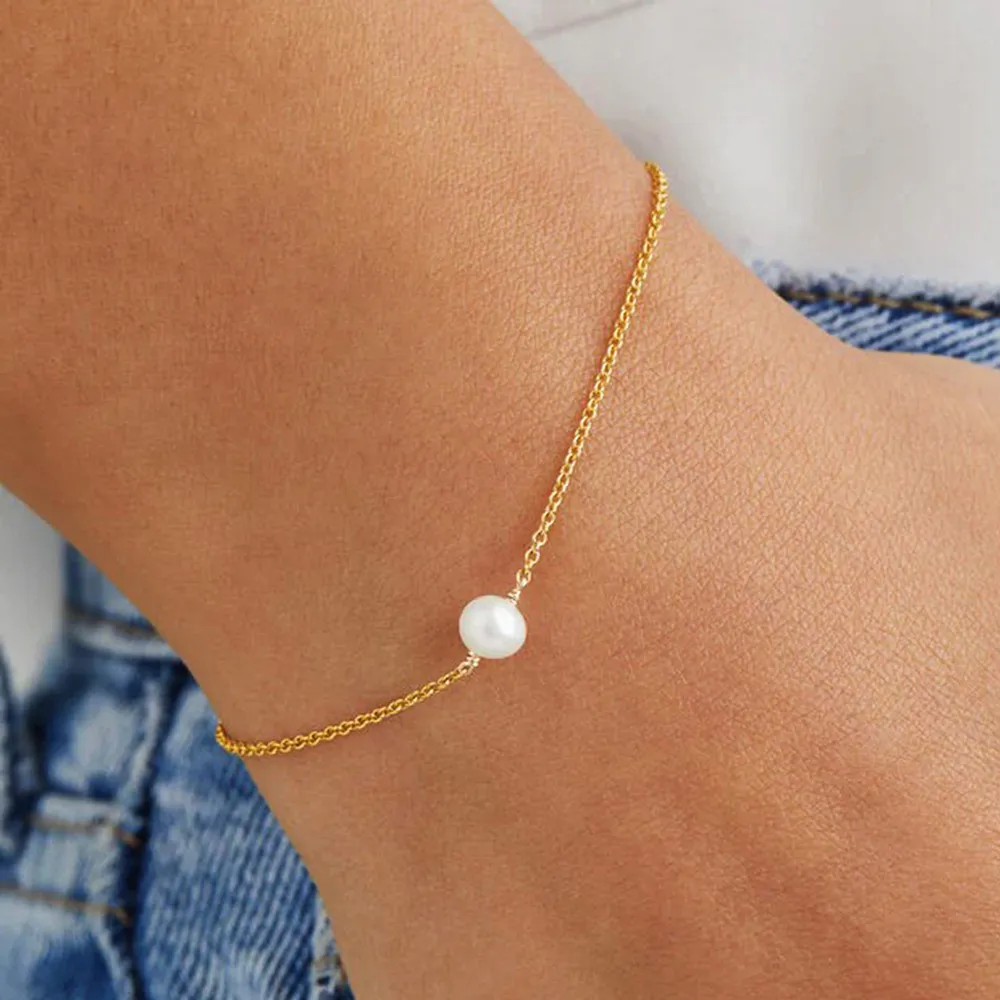 Delicate Single Pearl Bracelet