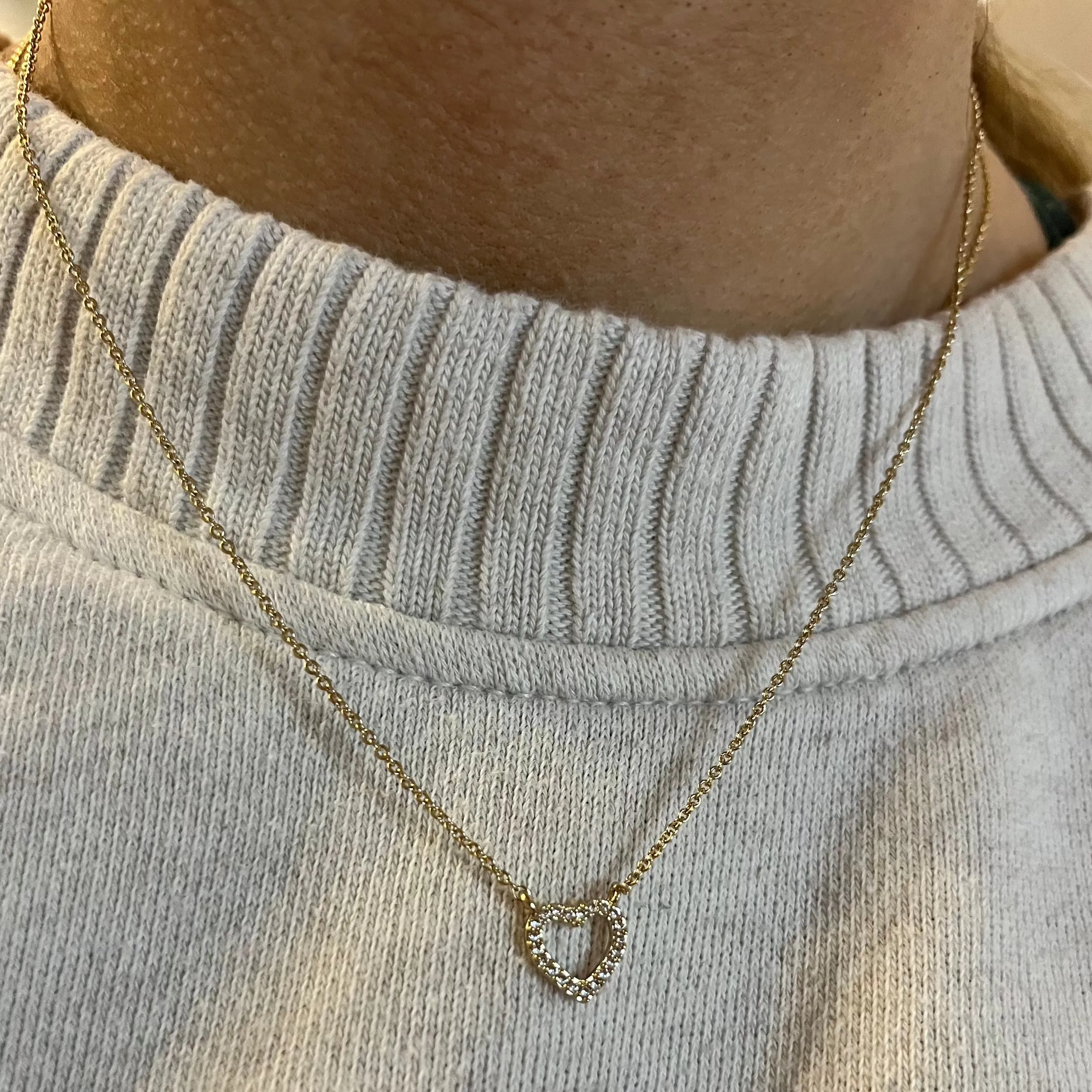 Heart Delight Simple Diamond Heart Necklace