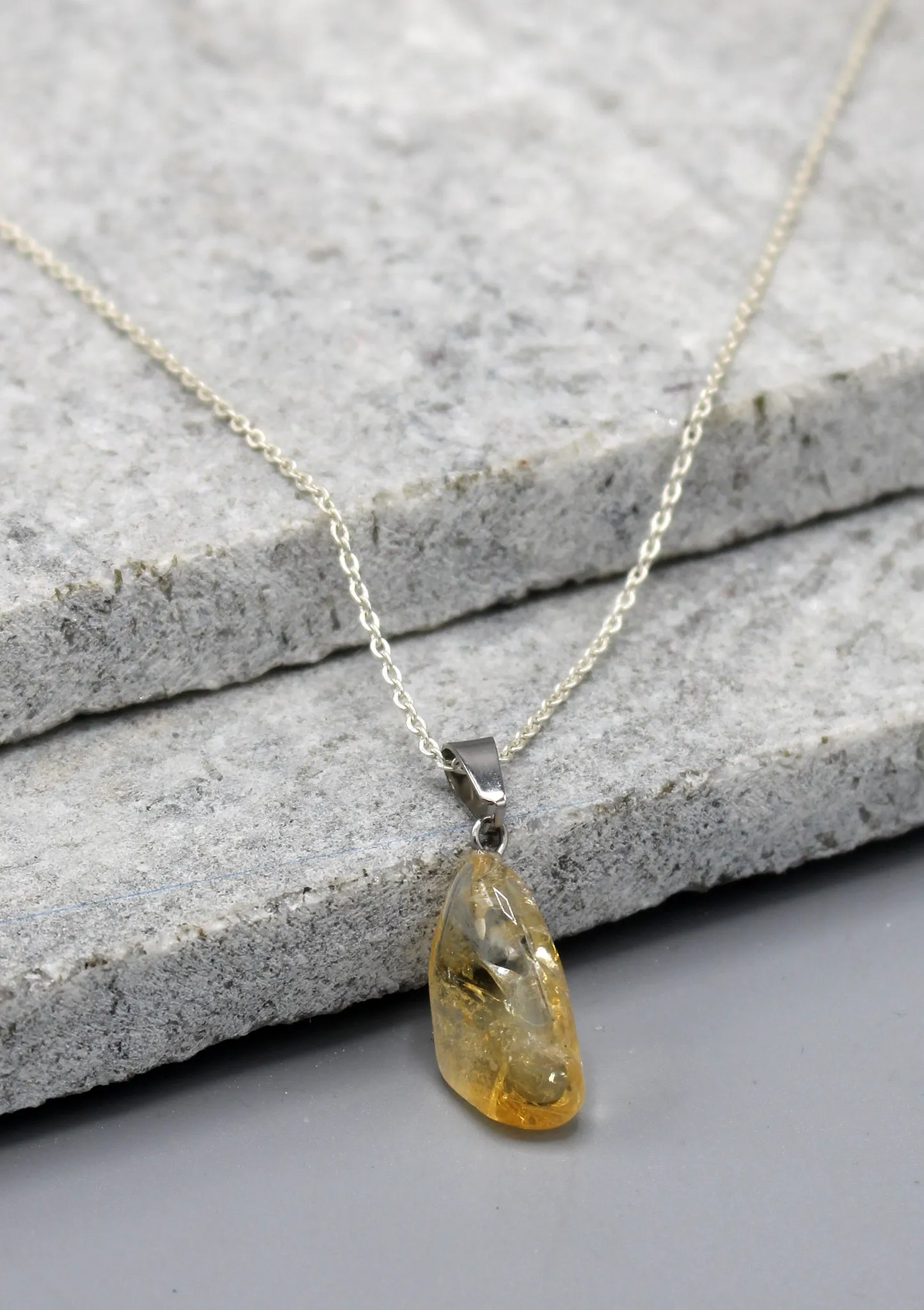 Light Color Amber Women's Pendant