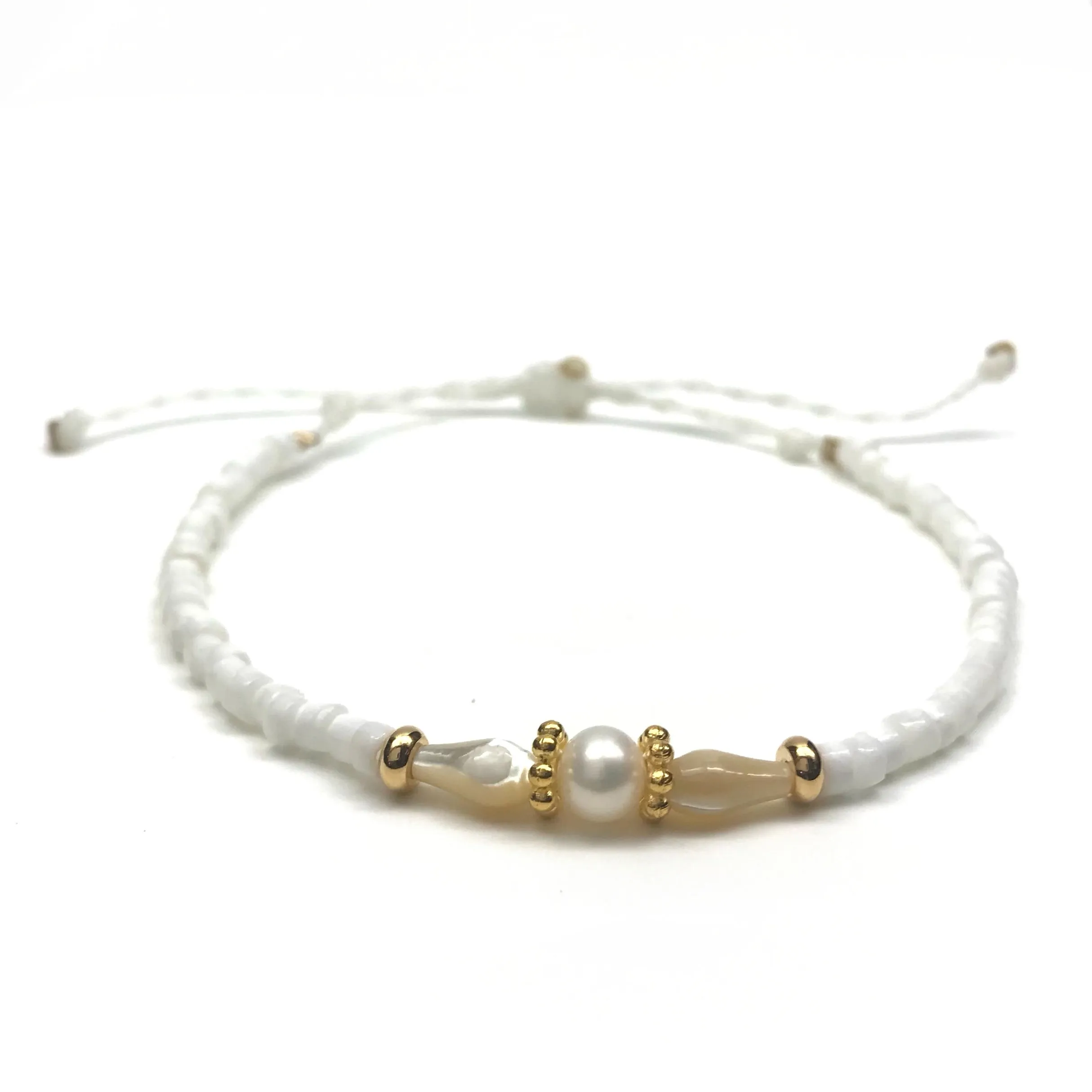 PEARL MOTHER OF PEARL HEISHI ADJUSTABLE BRACELET