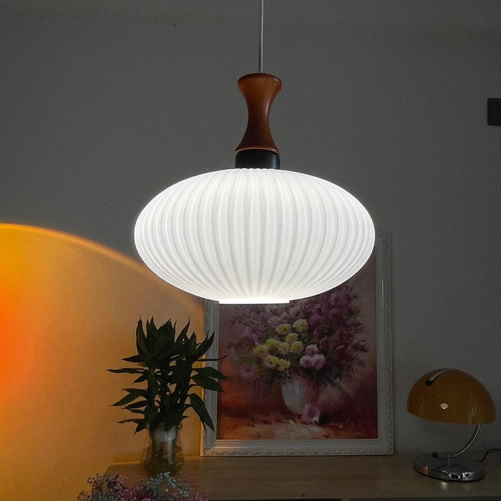 Pleated Glass Nelson Pendant Light