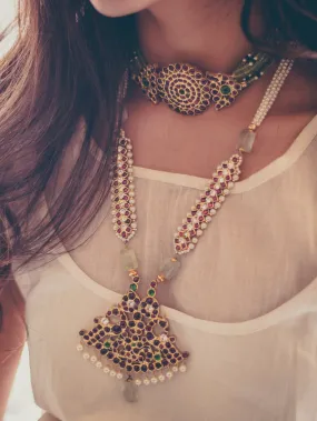 Statuseque Necklace