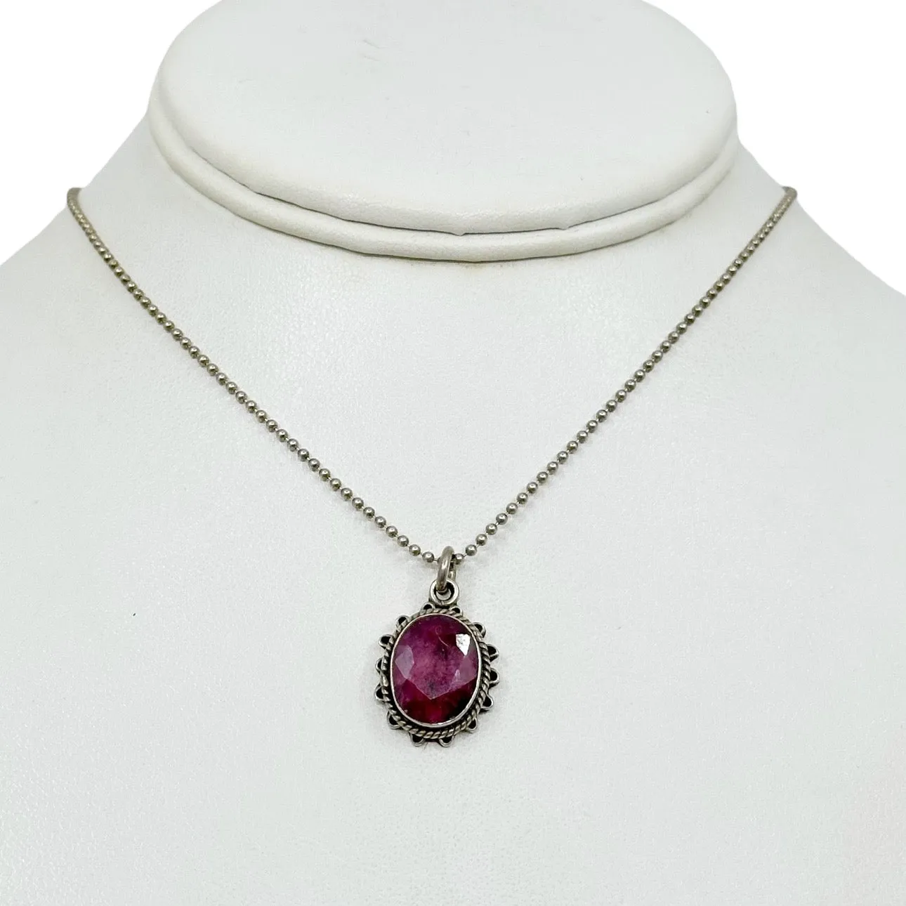 Sterling silver ruby pendant GM135