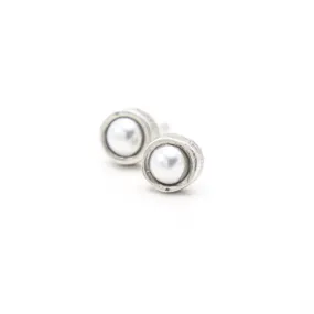 TRA-LA-RA CLASSIC PEARL STUD EARRINGS