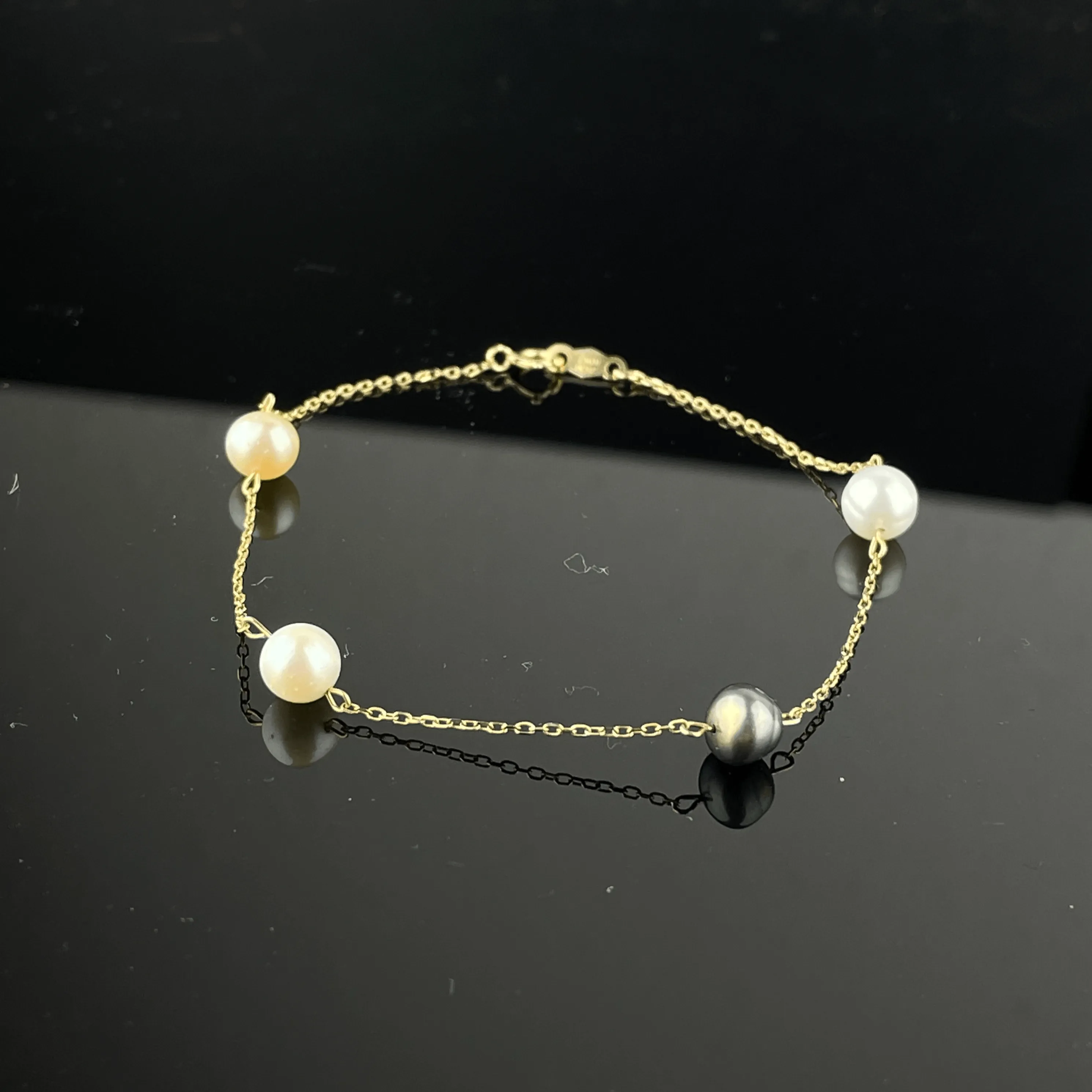 White Black Pearl 10K Gold Tin Cup Style Bracelet